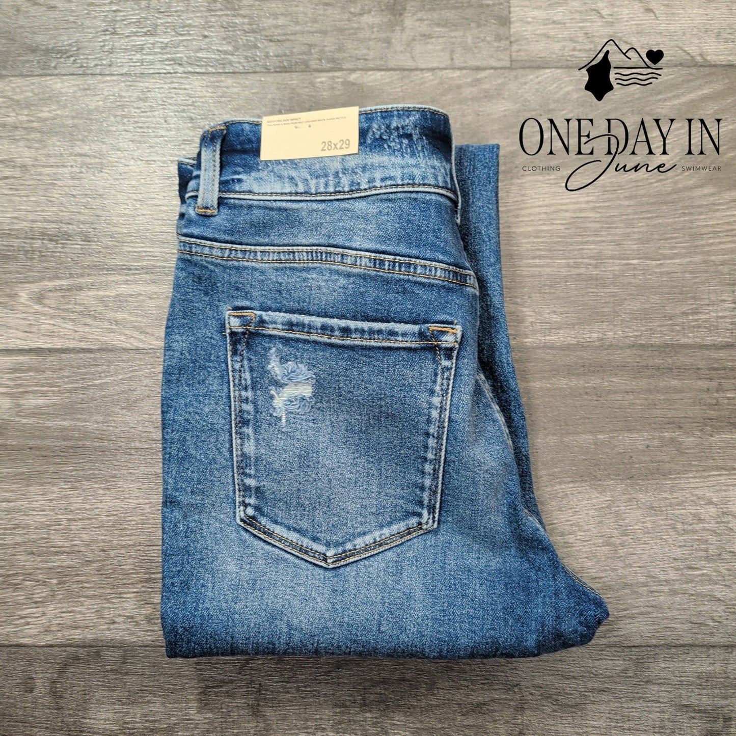 KanCan Straight Leg Jeans Size 28X29