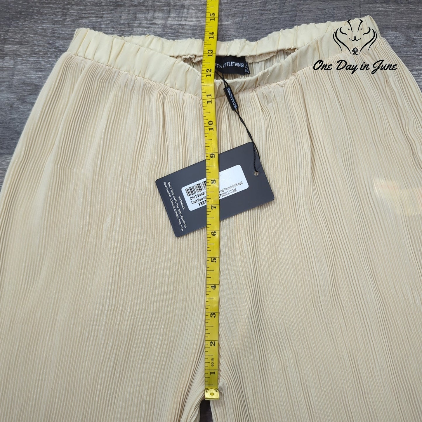 Prettylittlethings High Waisted Wide Leg Trouser Pants Size 4