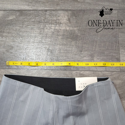 A New Day Side Zip Skinny Ankle Pants Size 2