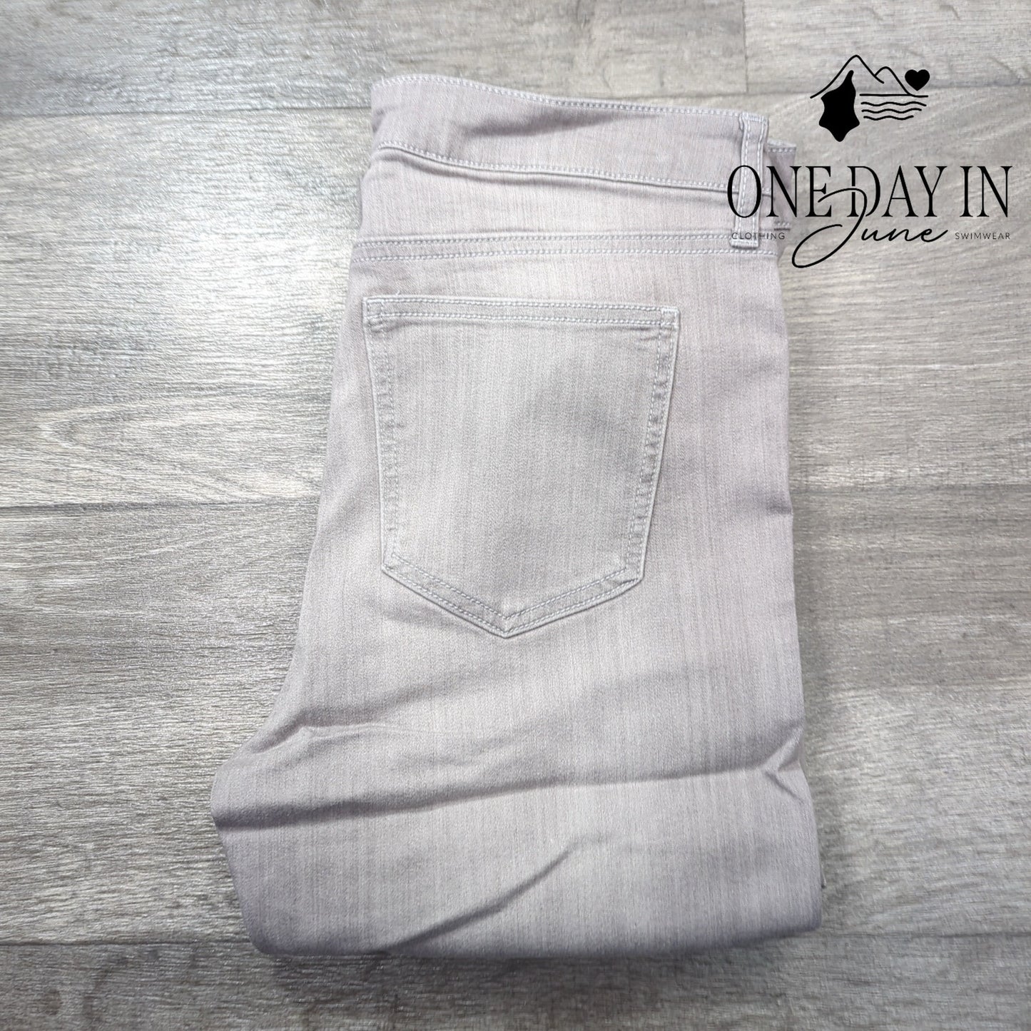 Fashion Nova Juniors Tall Grey Matter Skinny Jeans Size 13