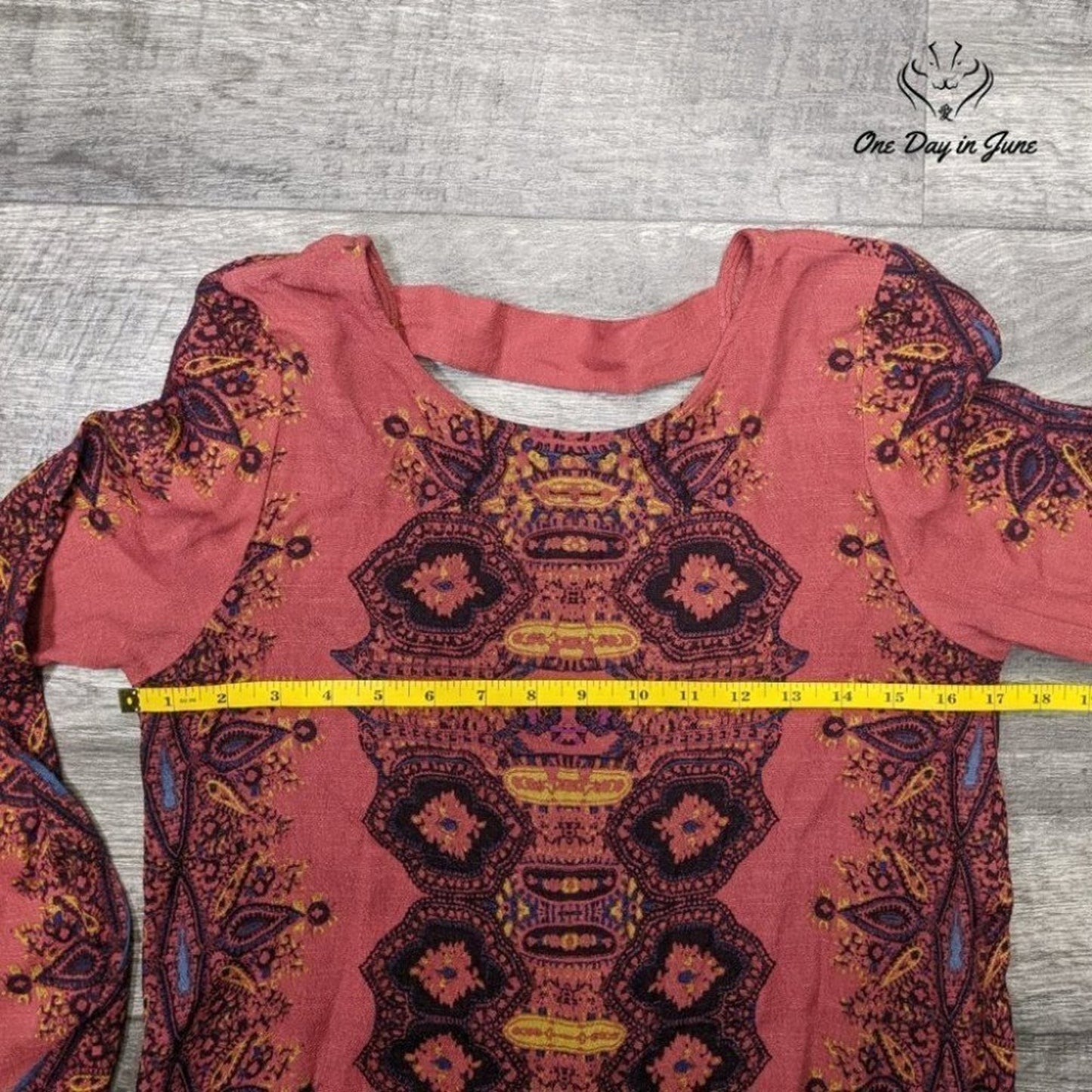 Free People Women's Open Back Long Sleeve Ruffle Bottom Boho Top Size XS