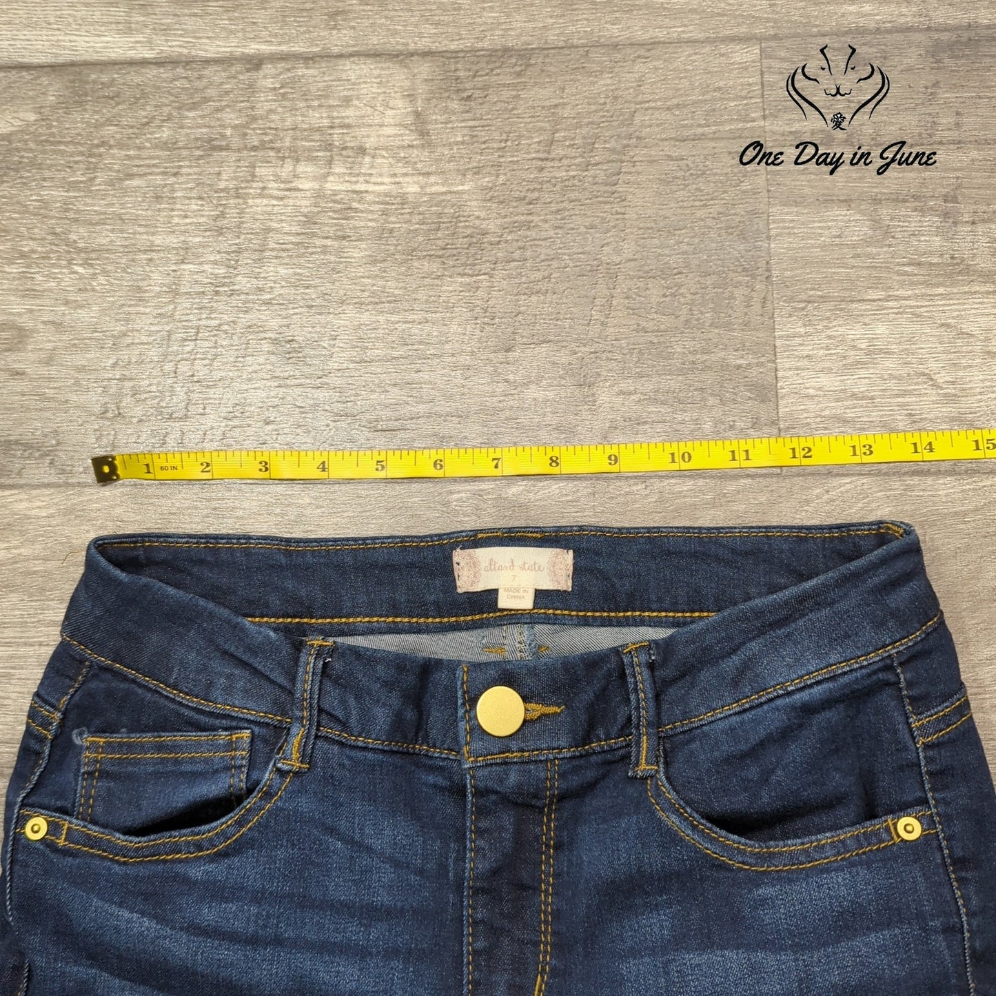 Altar'd State Juniors Skinny Jeans Size 7