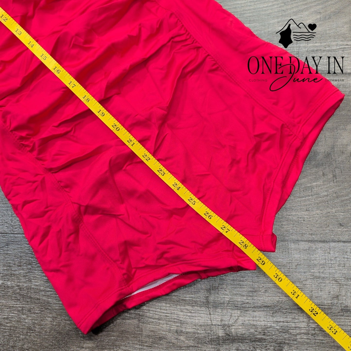 Sovoyontee Retro Classic One Piece Swimsuit Size L