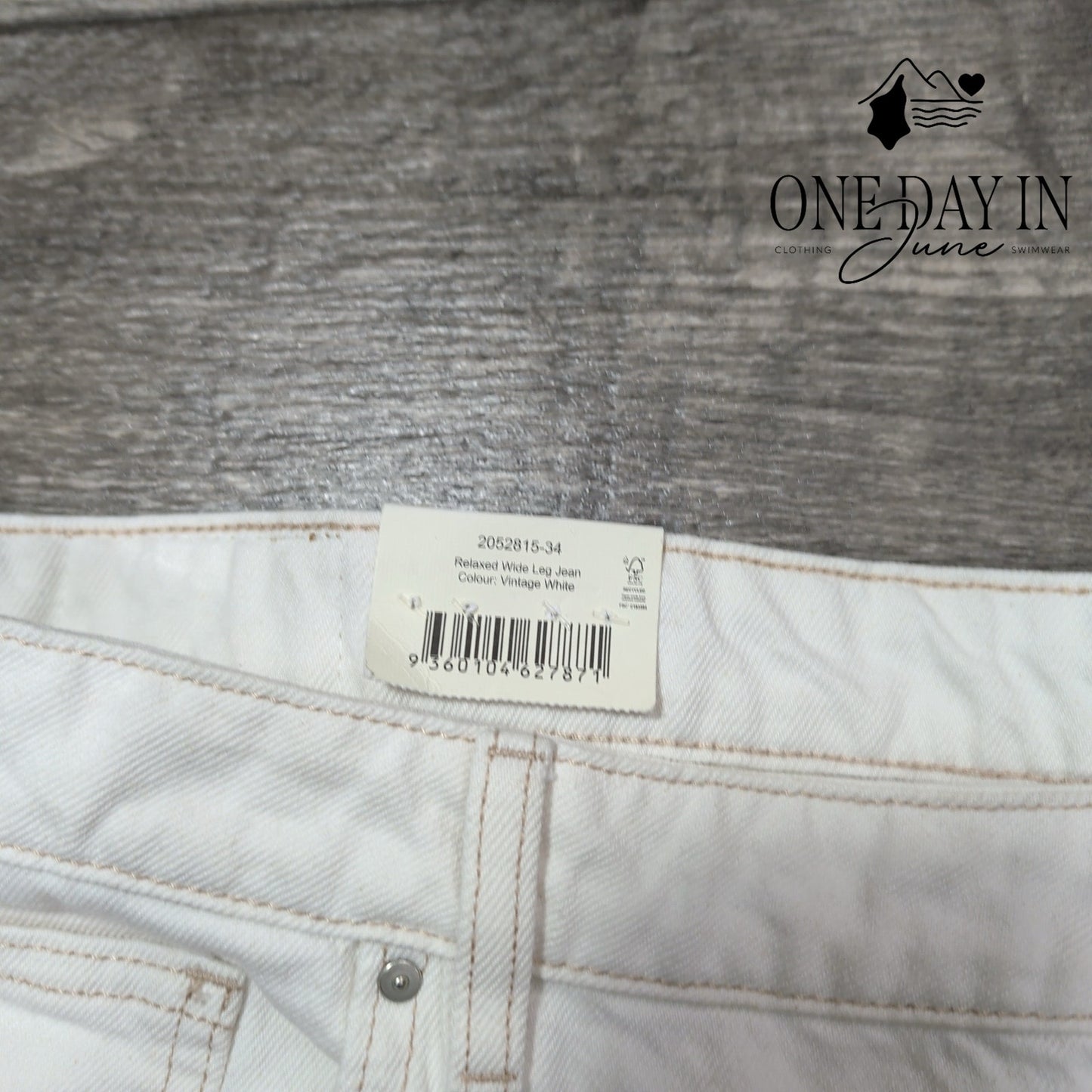 Cotton-On Mid Rise Relaxed Wide Leg Jeans Size 40X30