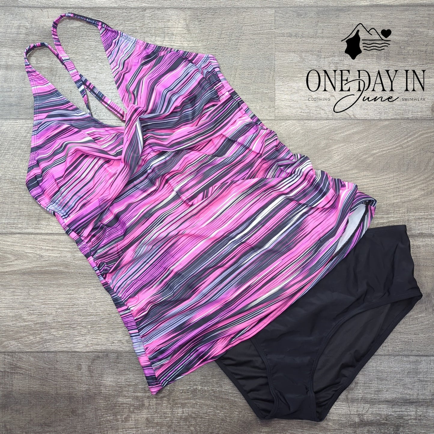 Yonique Cross Front Tankini Swimsuit Size XXL