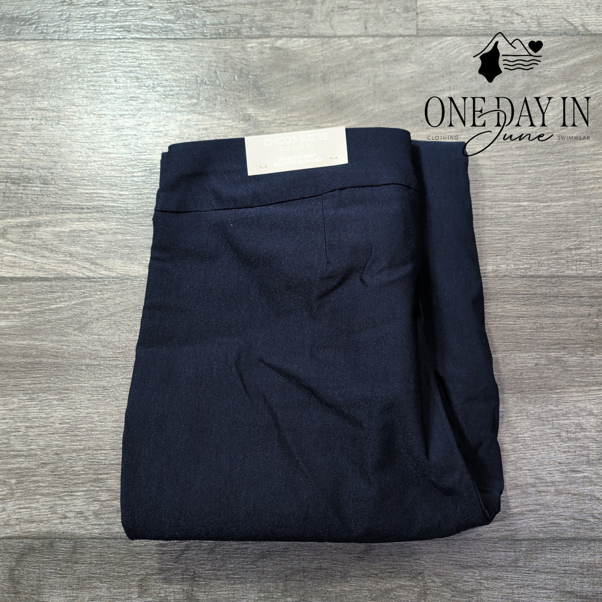 Chico's So Slimming Brigitte Slim Crop Pants Navy Blue Stretch NWT Size 10