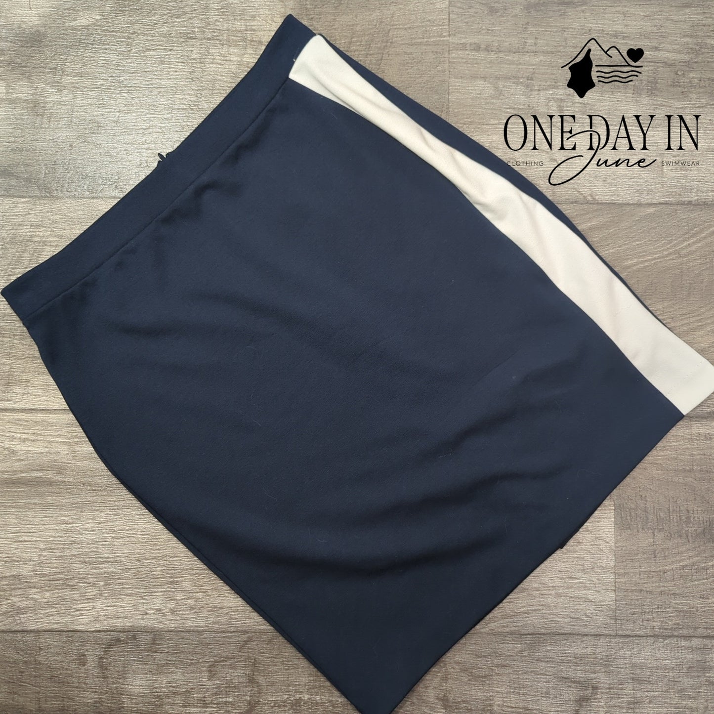 Banana Republic Pull On Pencil Skirt Size 6