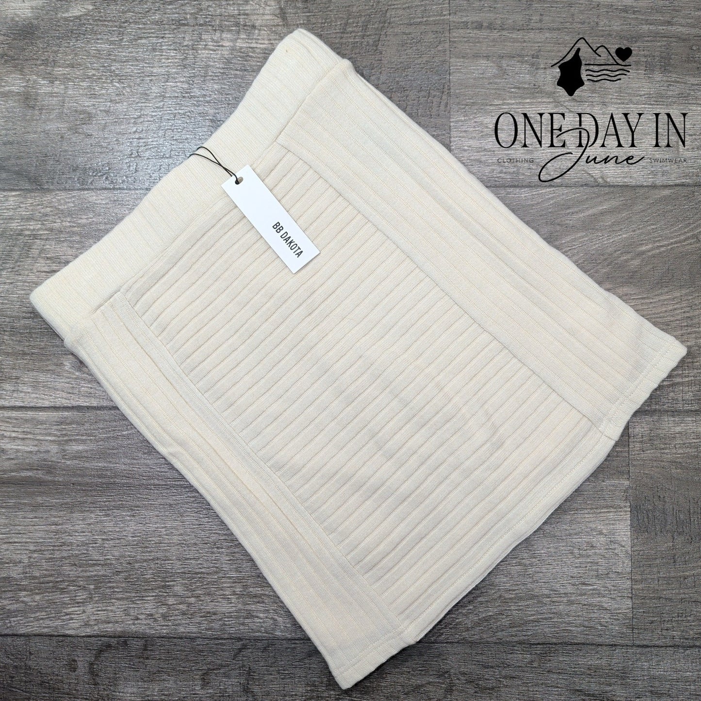 BB Dakota Knit Mini Skirt Size S