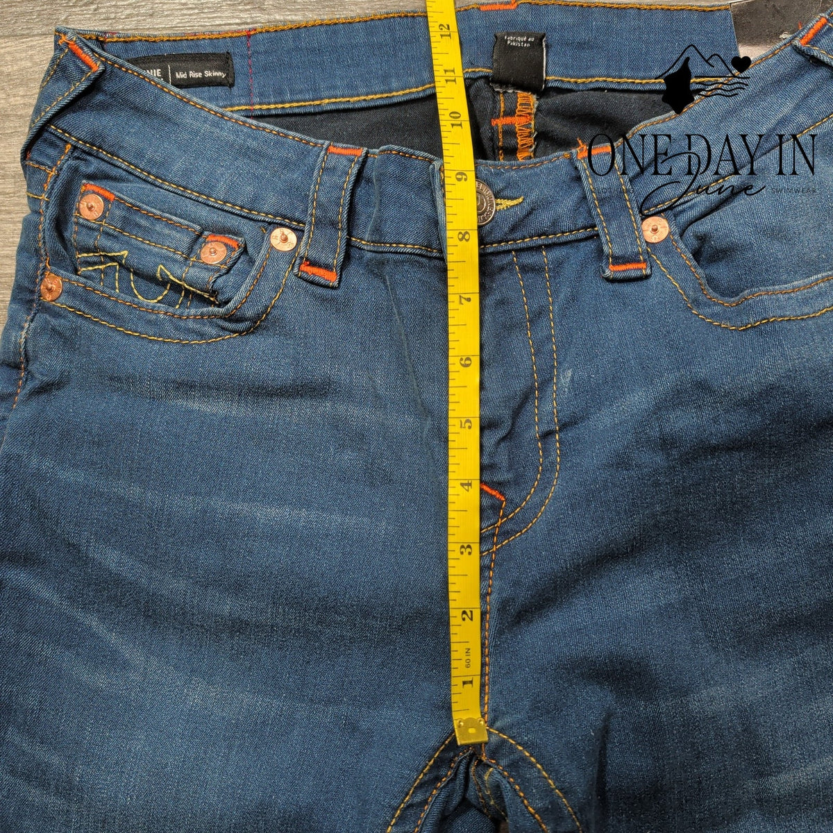 True Religion Jennie Curvy Mid Rise Skinny Jeans Dreamcatcher NWT Size 10 (30)