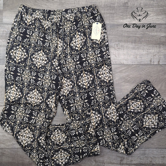 St. John's Bay Drawstring Casual Pants Size M