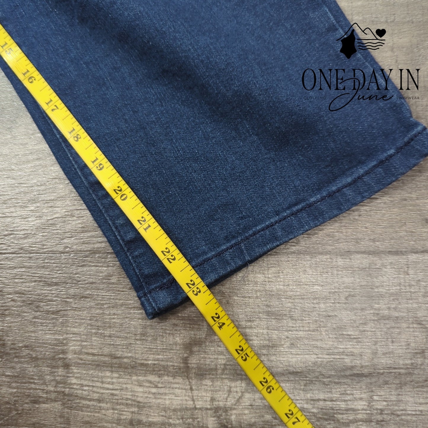 Nine West Chrystie Capri Jeans Size 12