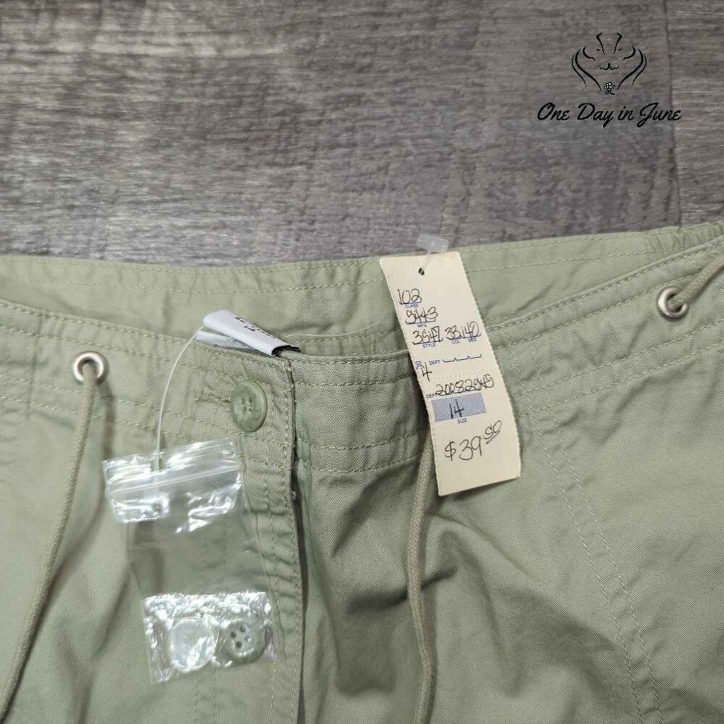 Avenue Cropped Drawstring Pants Size 14