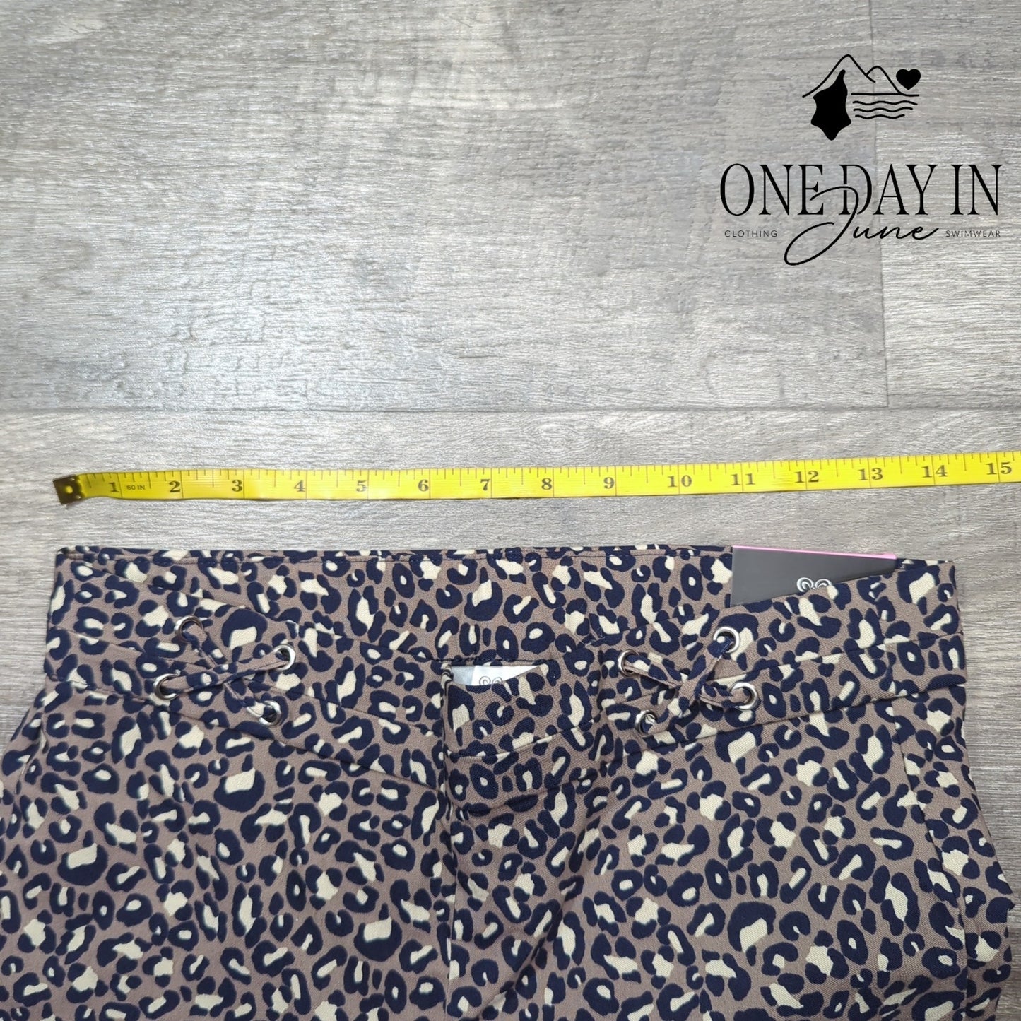 Rafaella Leopard Print Capri Pants Size 6