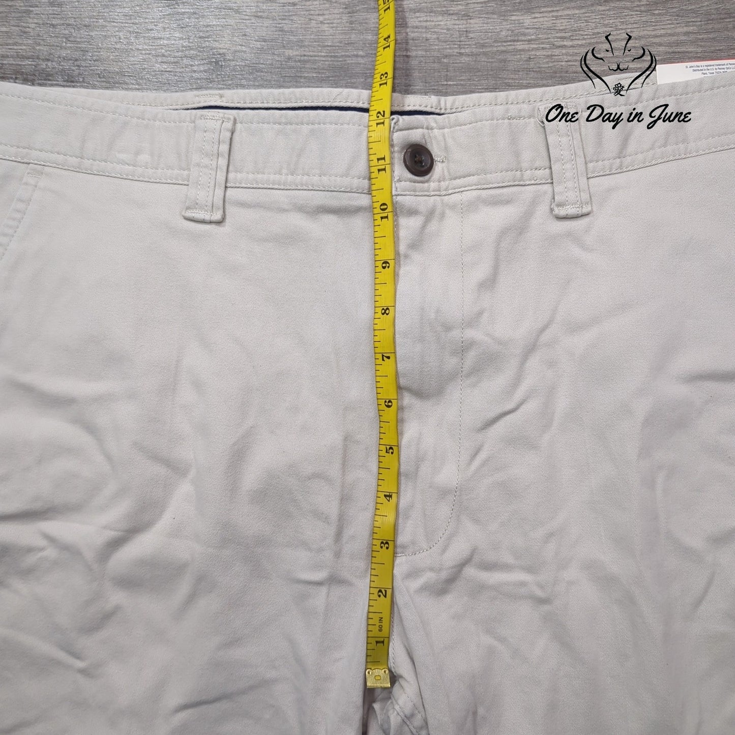 St. John's Bay Comfort Stretch Above Knee Shorts Size 42