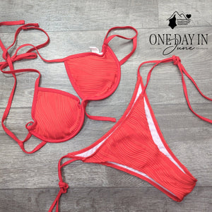CharmLeaks Underwire Halter Bikini Swimsuit Coral Red Ribbed Tie Side Size M