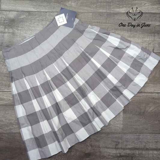 Liz Claiborne Petite A Line Plaid Skirt Gray White Pleated NWT Size 10P