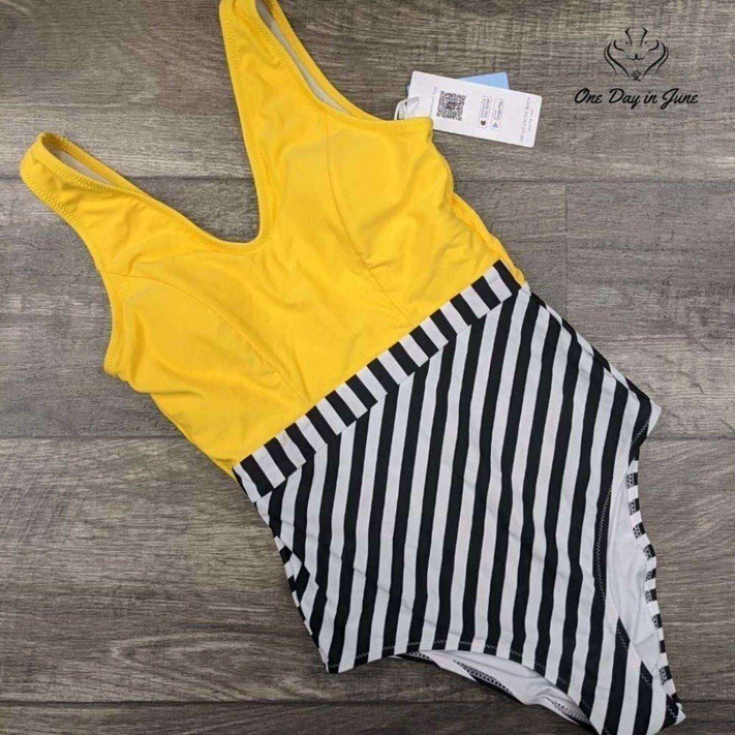 Cupshe Yellow V Neck and Striped Bottom One Piece Size XS