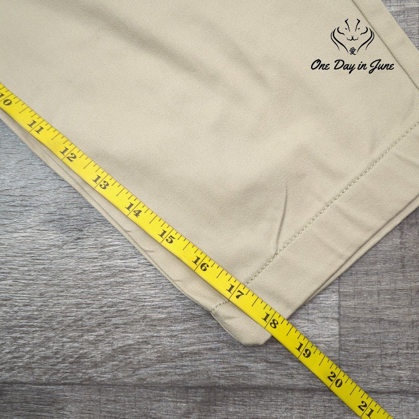 St. John's Bay Mid Rise Capri Pants Size 10