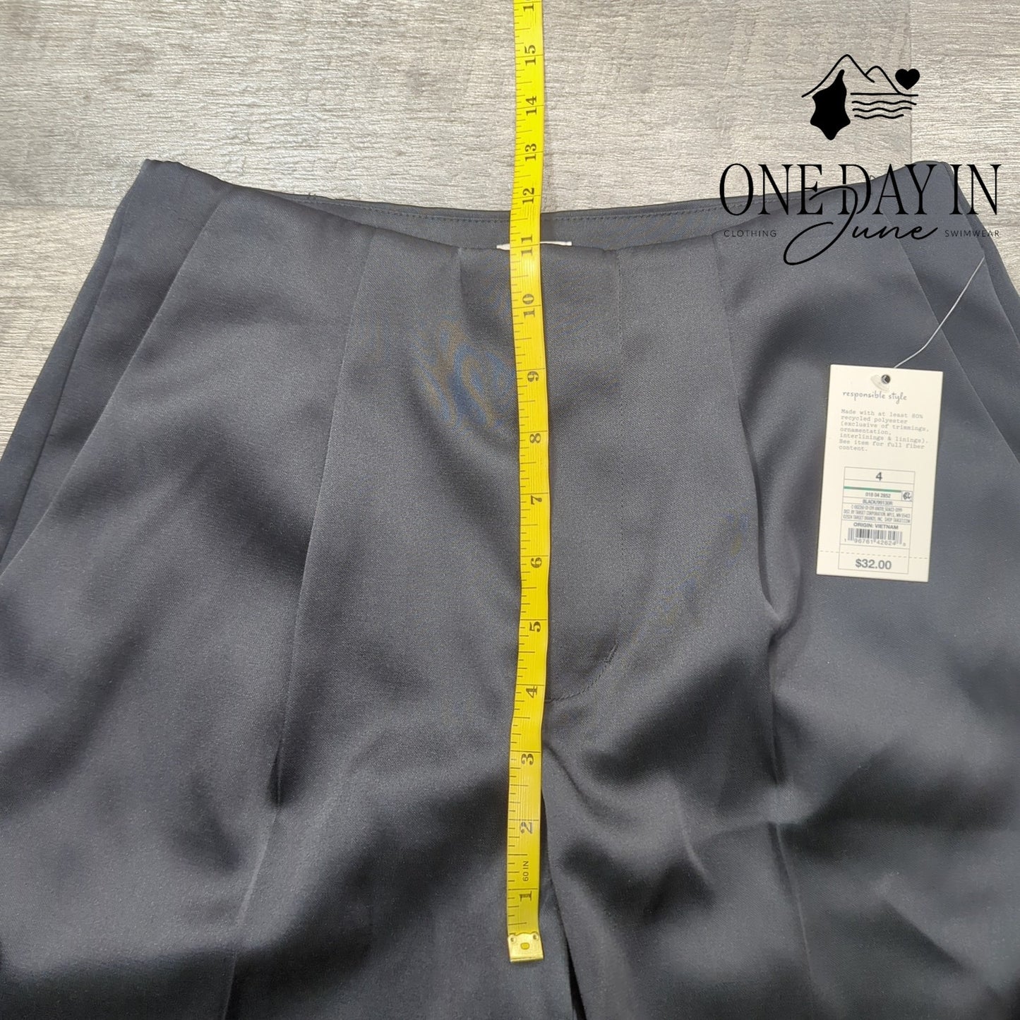 A New Day Ankle Pants Size 4