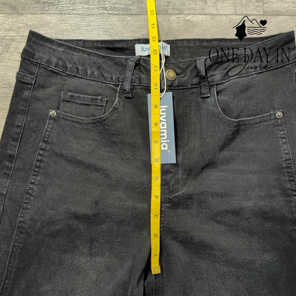 Luvamia High Rise Wide Leg Jeans Black Front Seam NWT Size L