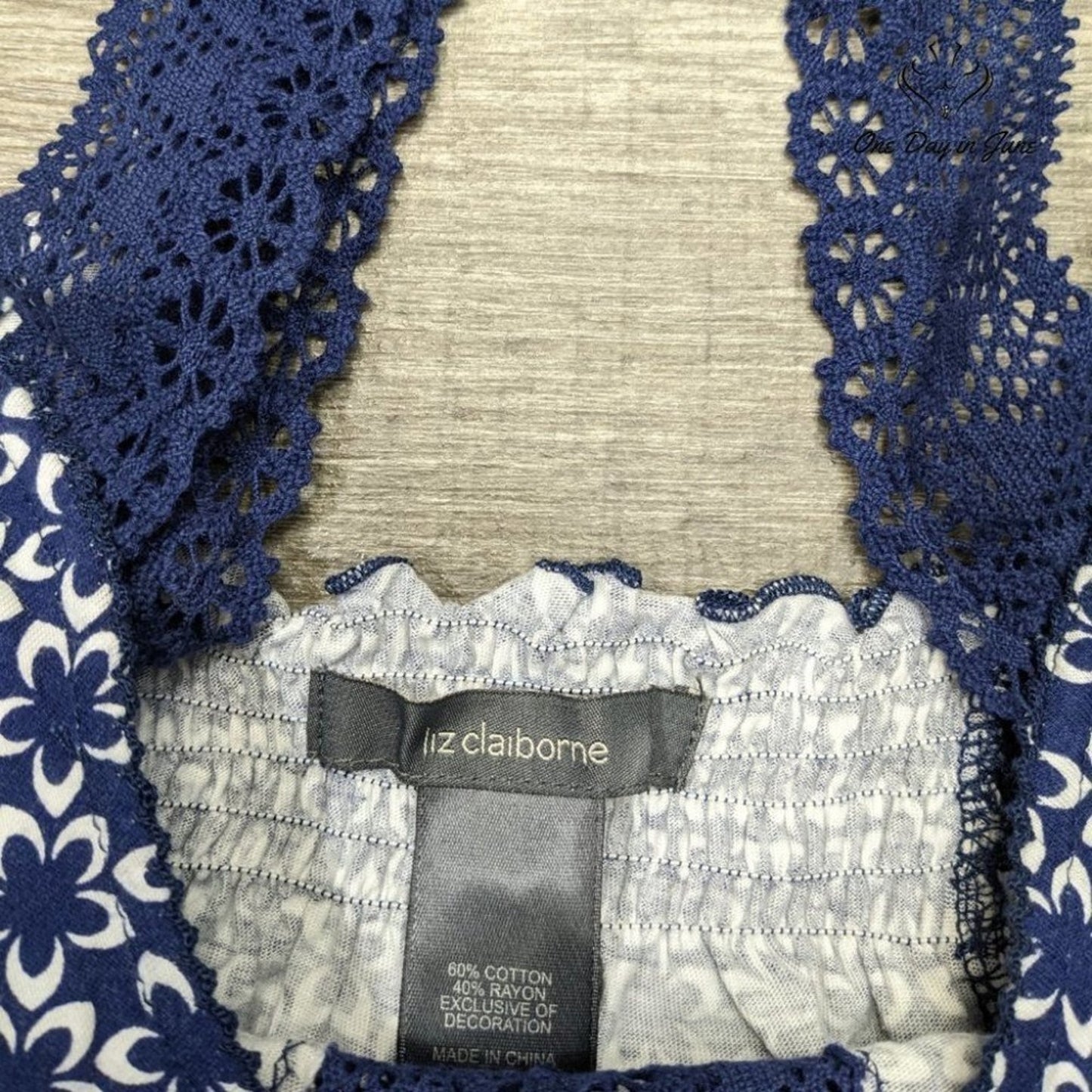 Liz Claiborne Lace Strap Tank Top Size M