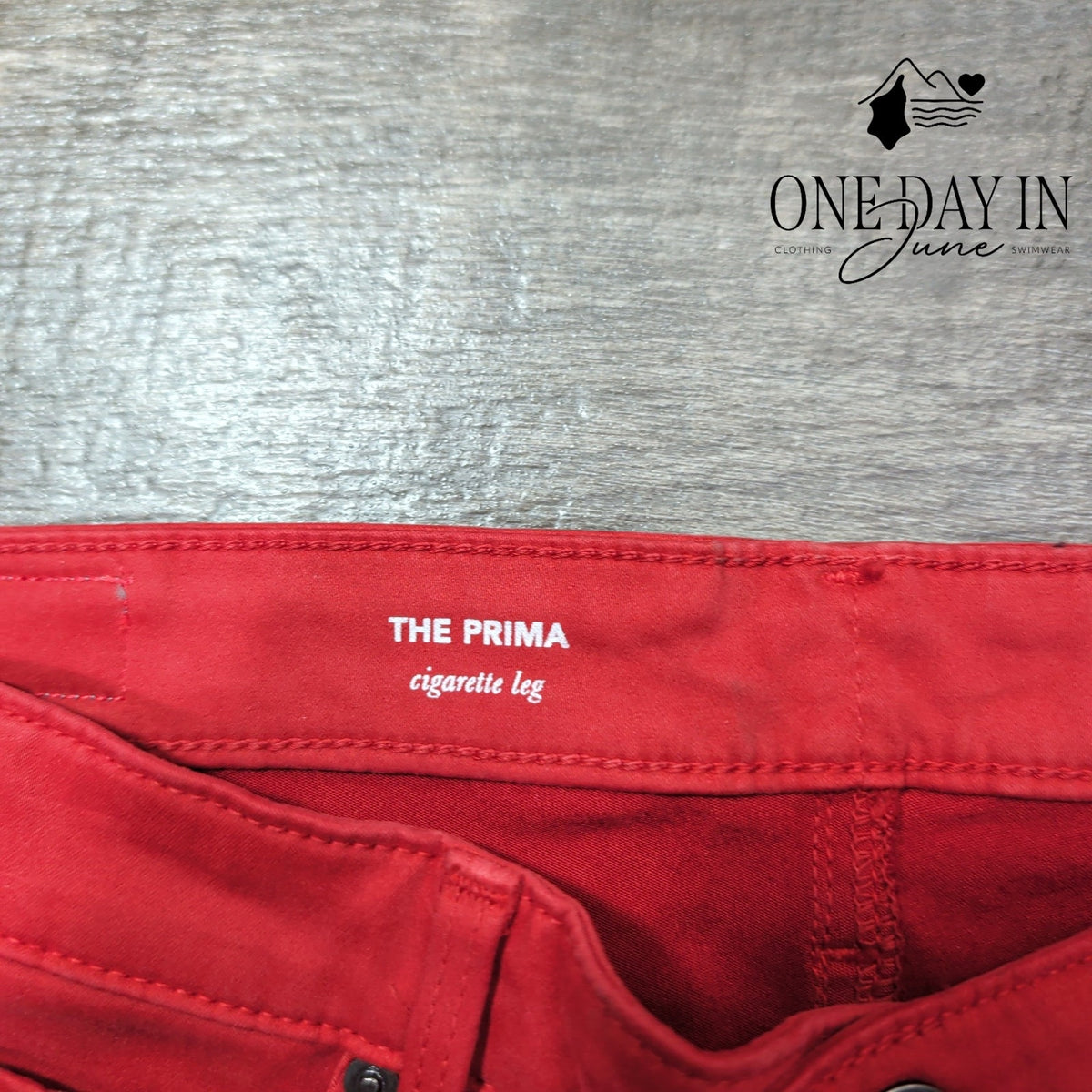 AG Adriano Goldschmied The Prima Cigarette Leg Jeans Red NWT $215 Size 4 (27)
