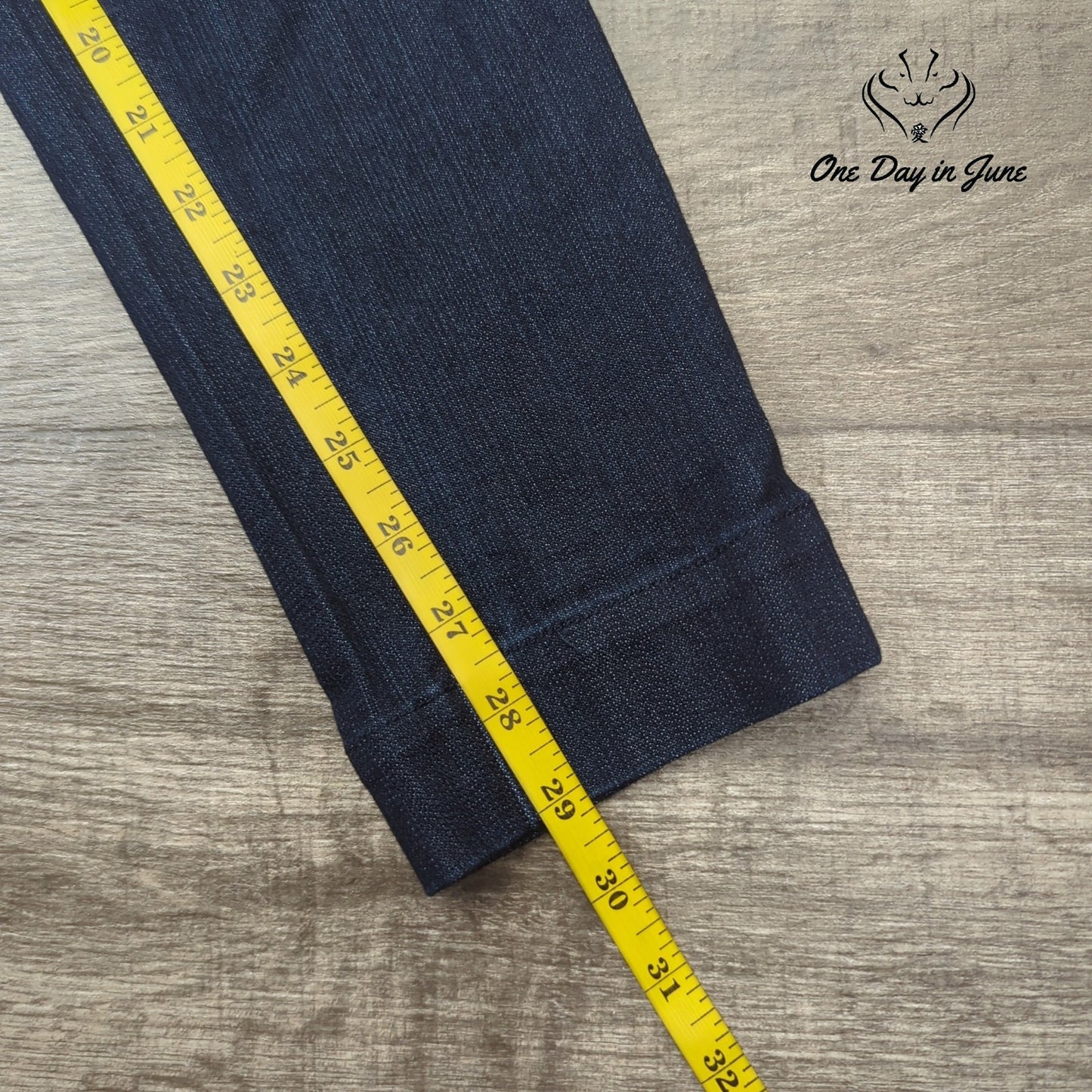 Venus Pull On Ankle Jeans Size S