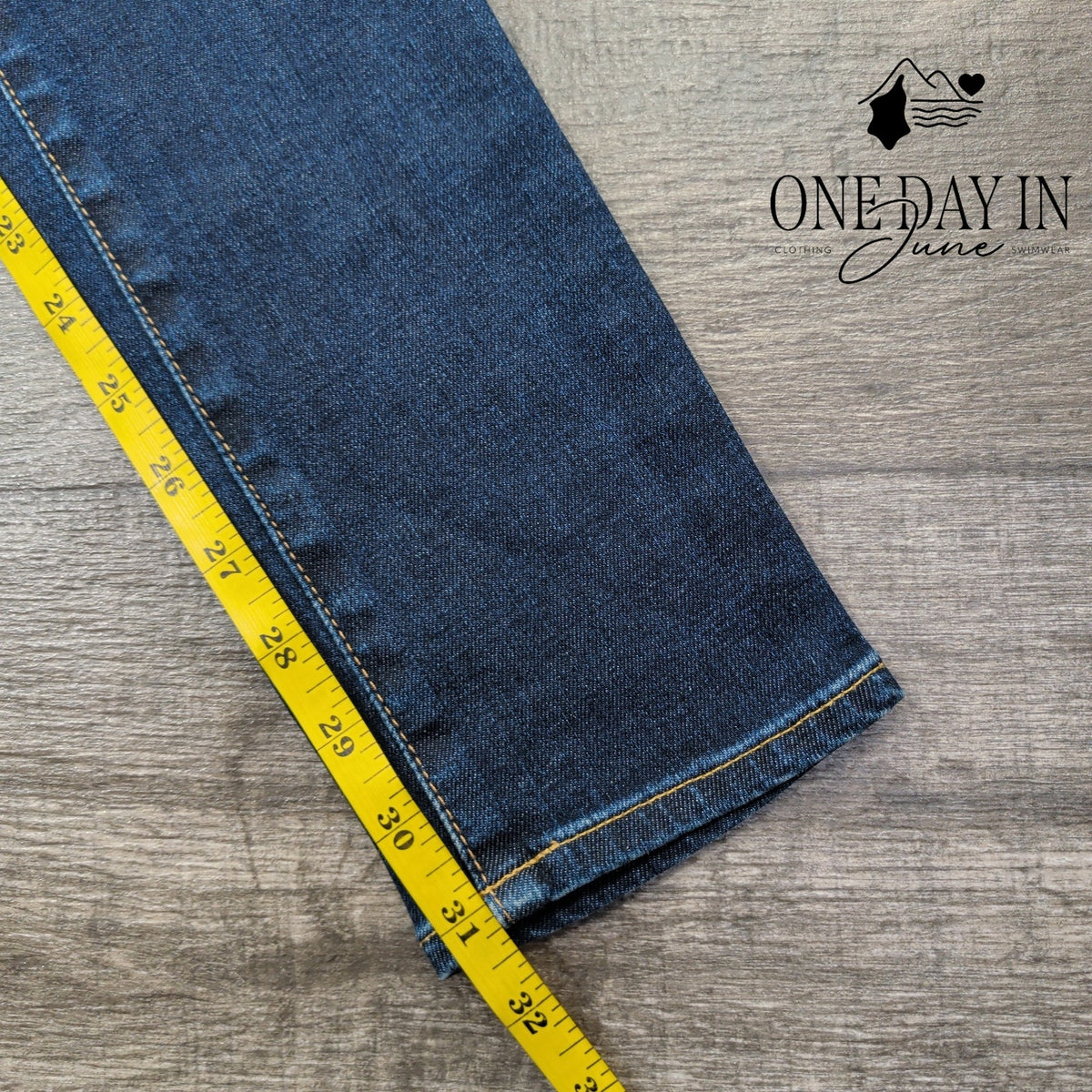 AG Adriano Goldschmied The Legging Super Skinny Dark Wash Jeans NWT Size 4 (27)