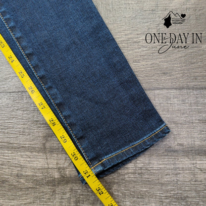 AG Adriano Goldschmied The Legging Super Skinny Dark Wash Jeans NWT Size 4 (27)