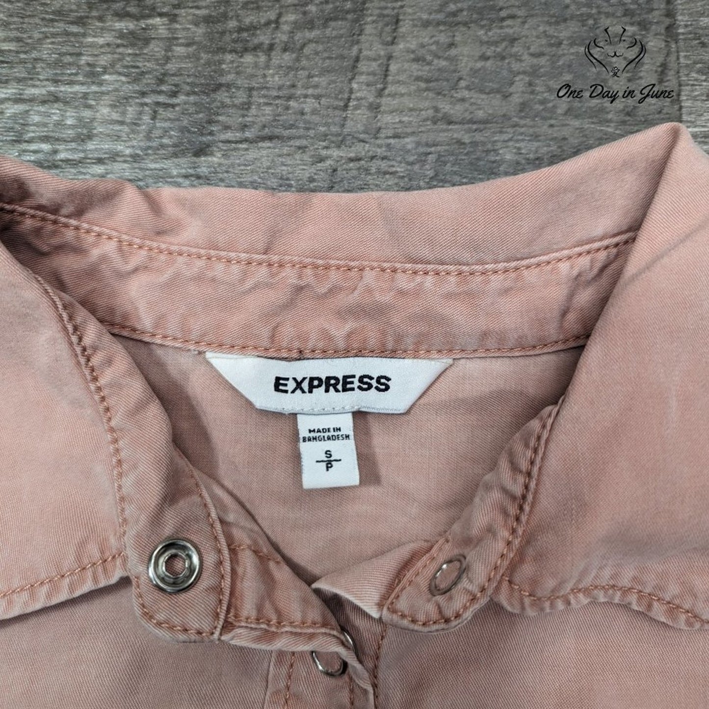 Express Snap Front Long Sleeve Top Size S