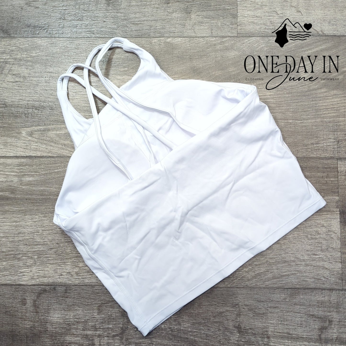 Adisputent Strappy Back Sports Bra Size M