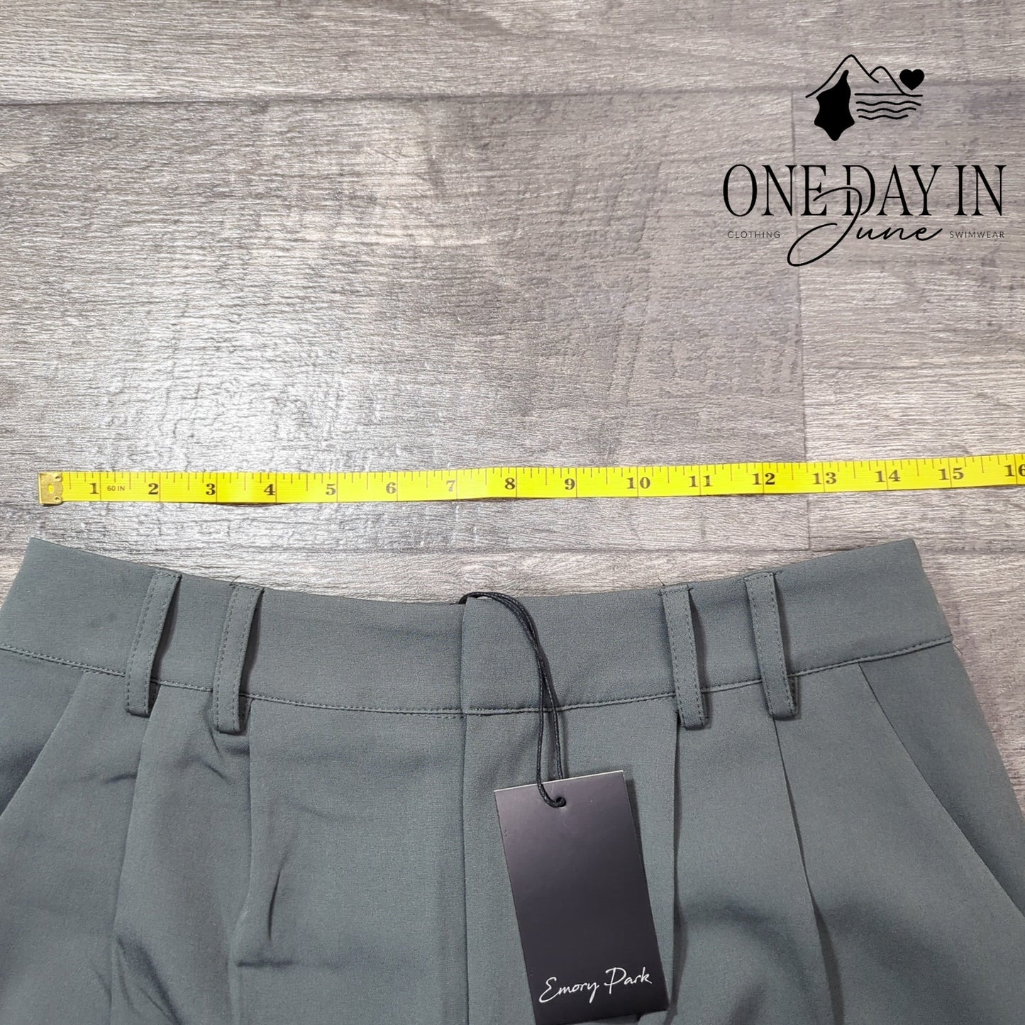 Emory Park Straight Leg Dress Pants Size M