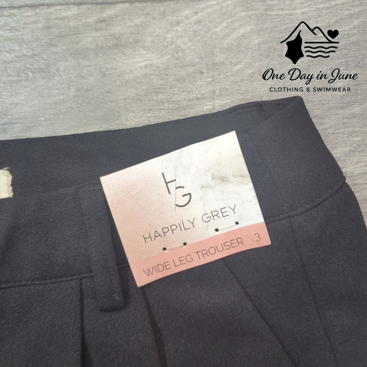 Happily Grey Juniors Wide Leg Trouser Pants Size 3