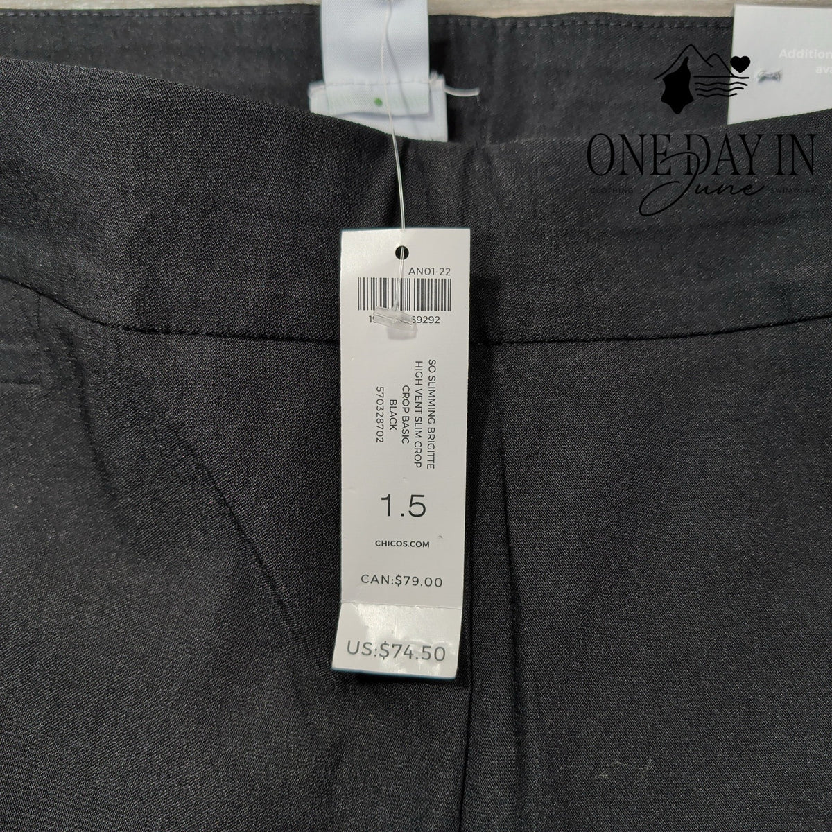 Chico's So Slimming Brigitte High Vent Slim Crop Pants Black NWT Size (10)