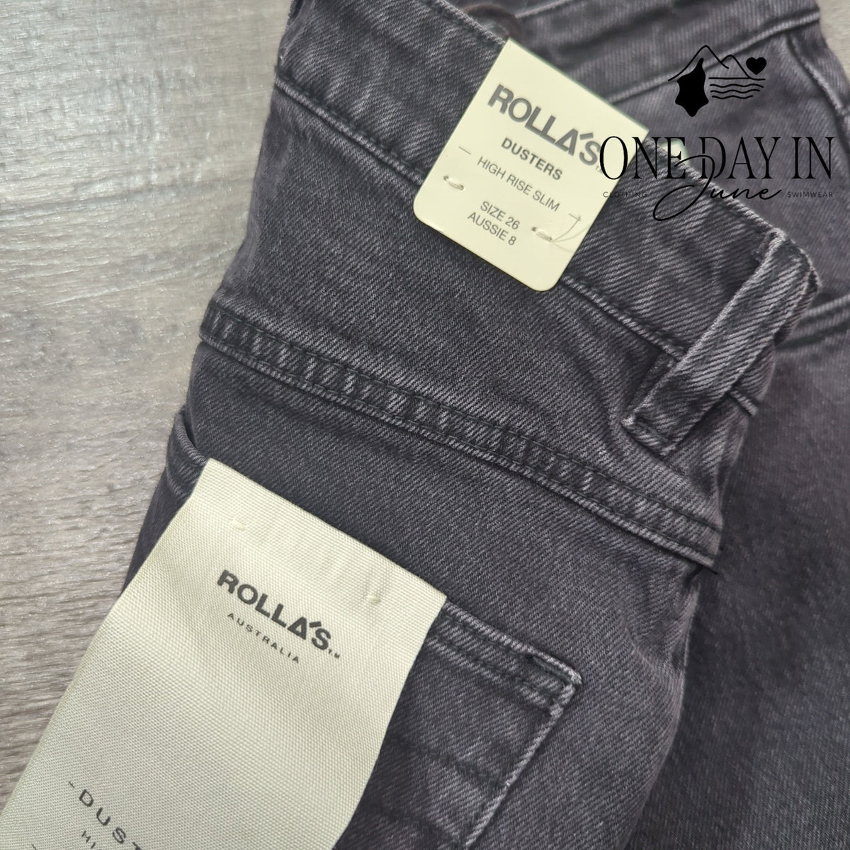 Rolla's Erin Dusters High Rise Slim Distressed Jeans Black NWT Size 2 (26)
