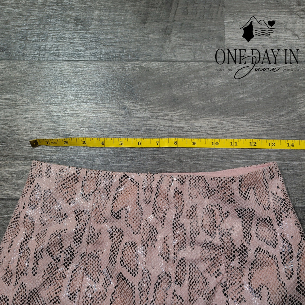 Fate Snake Skin Print Mini SKirt Size M