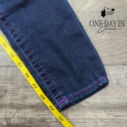 True Religion Super Skinny Jeans Neon Purple Stitch Distressed NWT Size 6 (28)