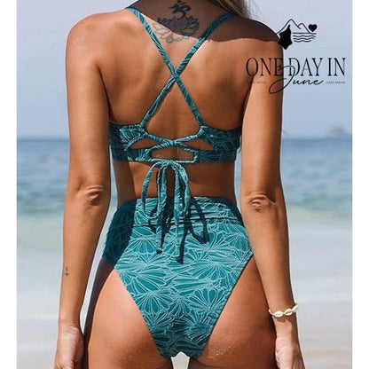 Cupshe Scallop Textured High Waist Bikini Swimsuit Size S