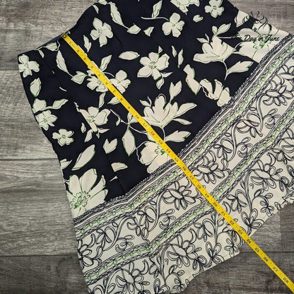 B. Moss Clothing Company A Line Lined Floral Skirt Size 6