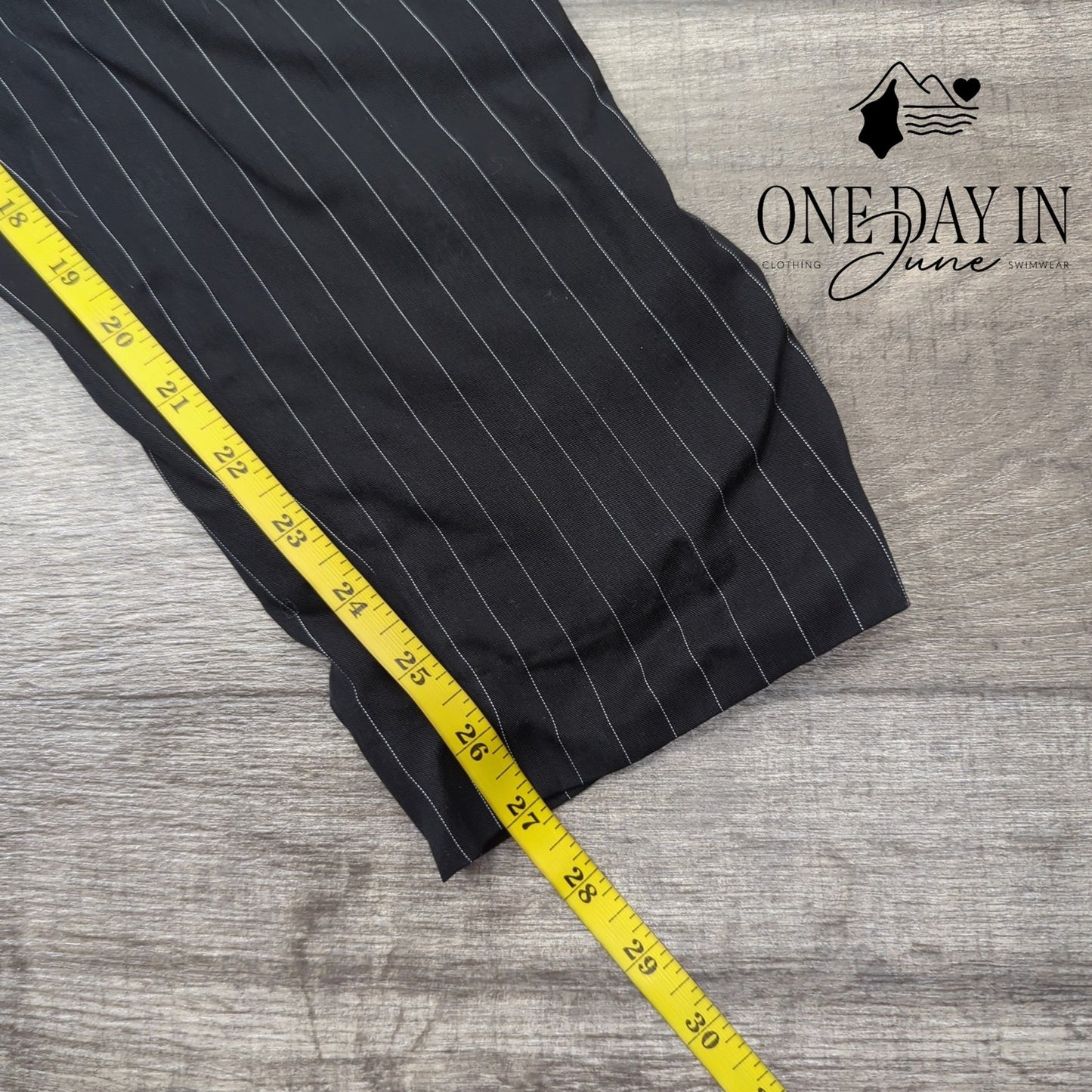 Express Stylist Tapered Leg Pinstripe Pants Size 2