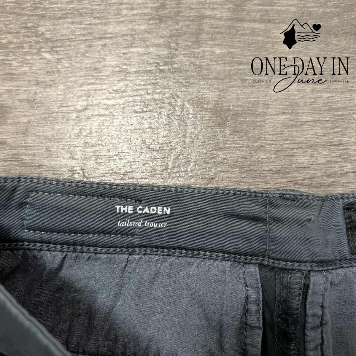 AG Adriano Goldschmied The Caden Tailored Trouser Pants Gray NWT Size 4 (27)