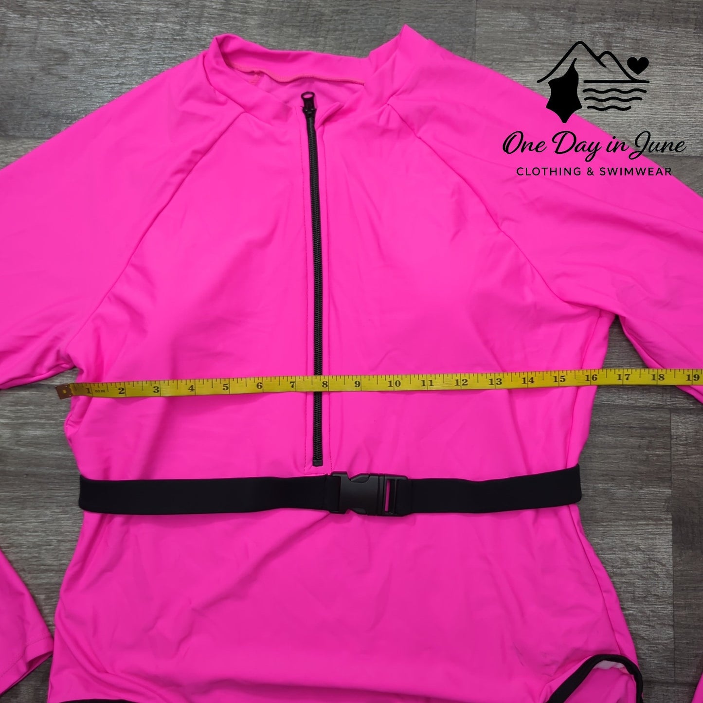 Charmleaks Plus Size Long Sleeve Belted One Piece Swimsuit Size 2XL