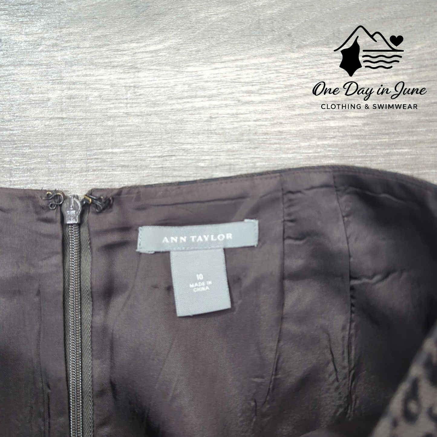 Ann Taylor Wool Leopard Print Lined Pencil Skirt Size 10