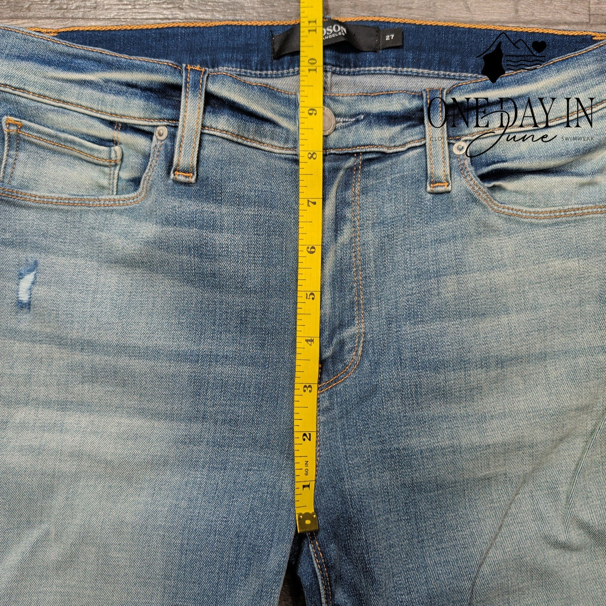 Hudson Nico Mid Rise Cigarette Jeans Light Wash Distressed Raw Hem NWT Size 4