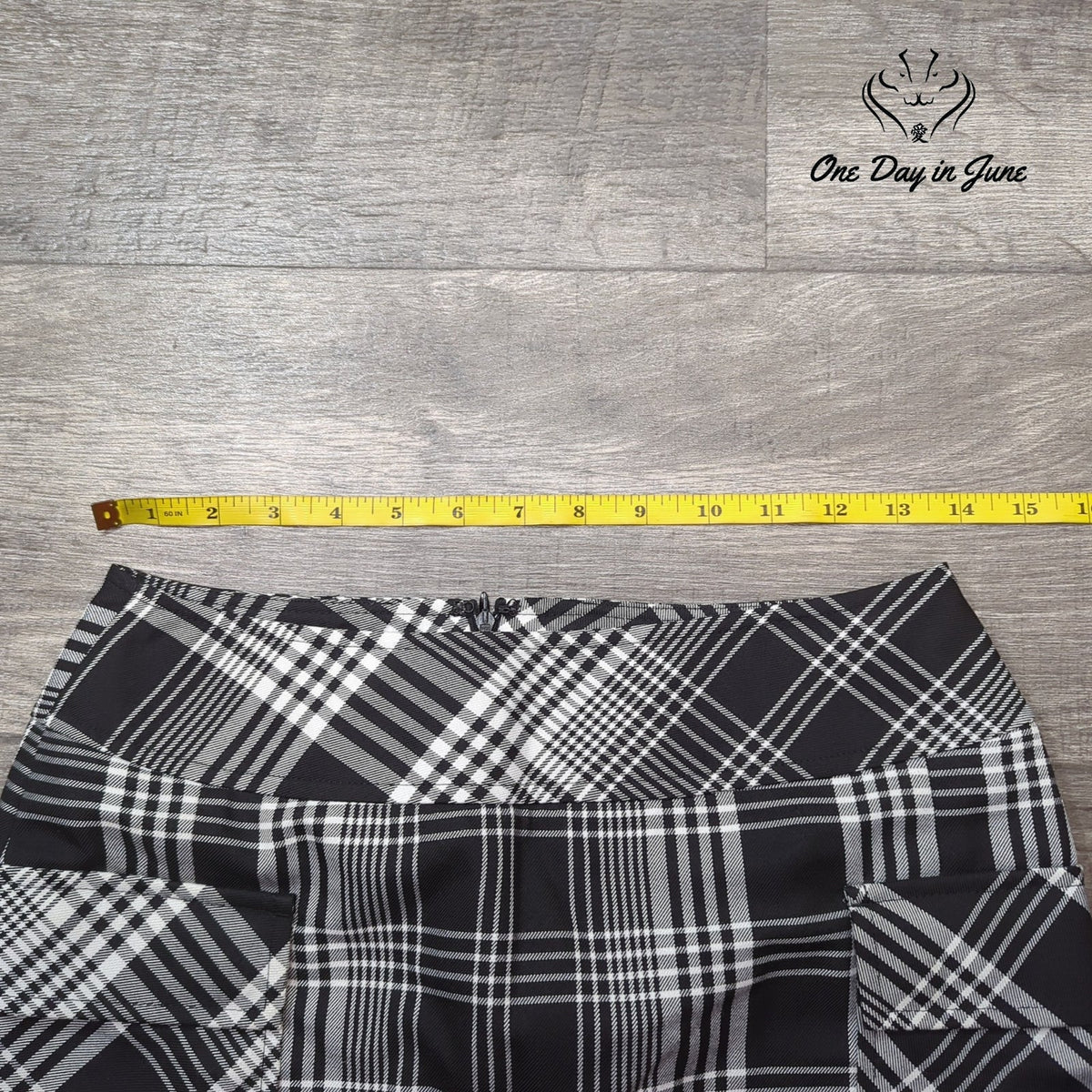 Liz Claiborne Petite Mini Skirt Black White Plaid A Line Size 4P
