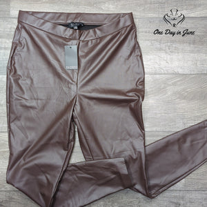Eloquii Faux Leather Pull On Slim Pants Size 14