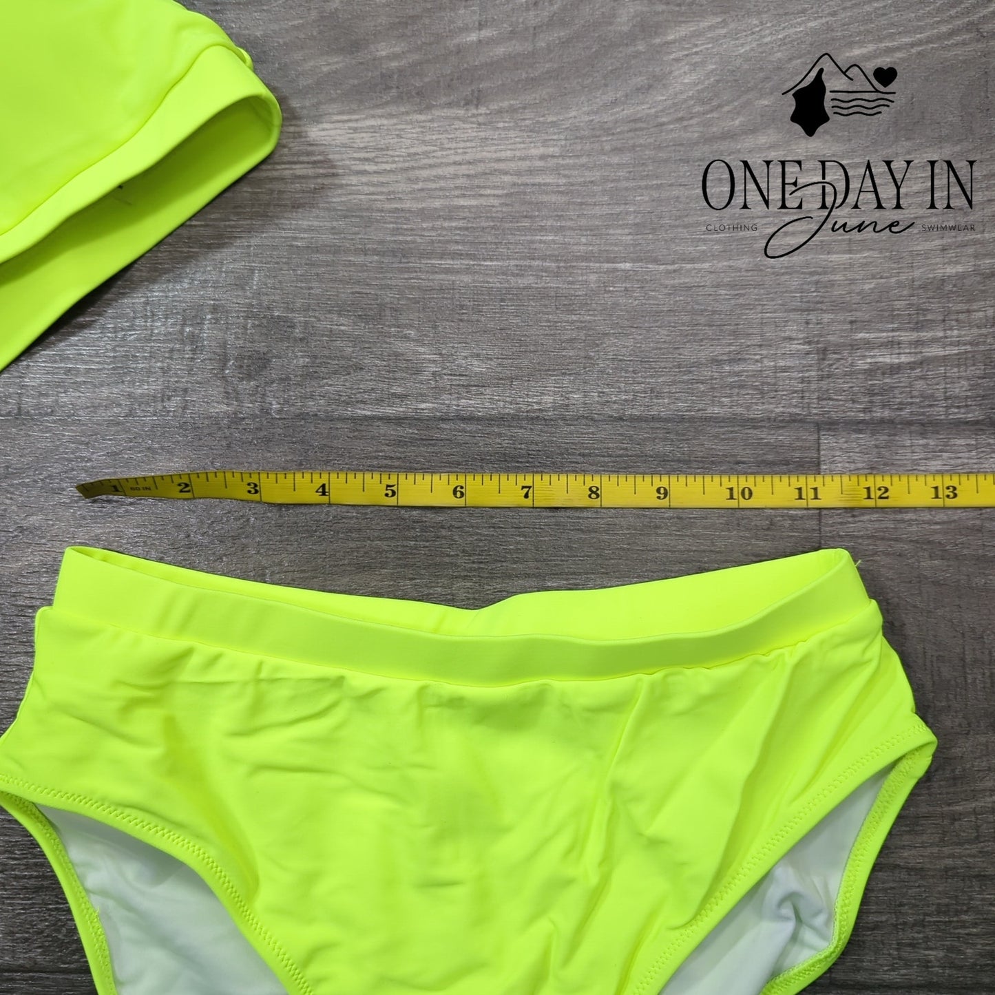 CharmLeaks Crop Bikini Swimsuit Size S