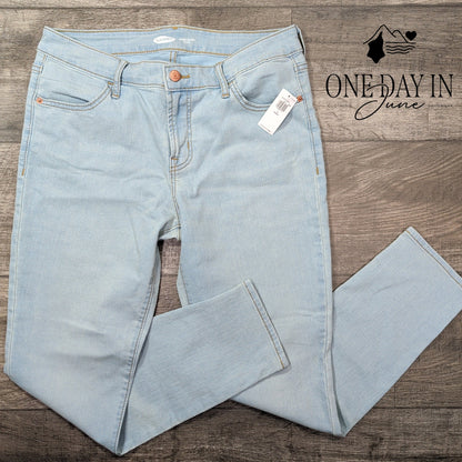 Old Navy Mid Rise Super Skinny Jeans Size 10