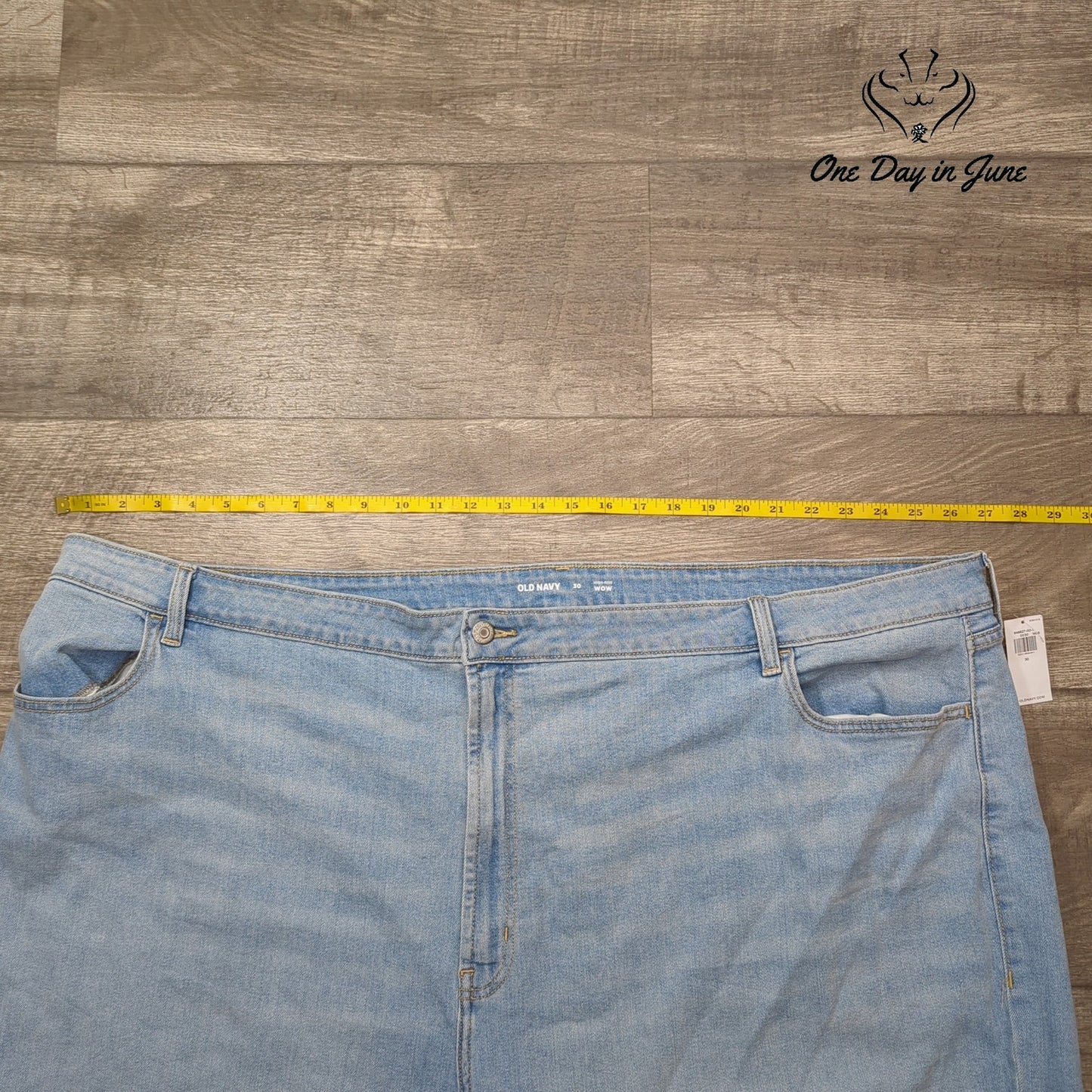 Old Navy Plus Size High Rise Wow Denim Shorts Size 30