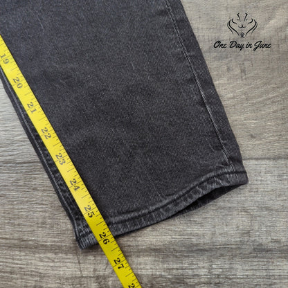 H&M Straight Leg Curvy Fit Jeans Size 8